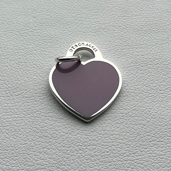 RTT‎ purple enamel small heart charm